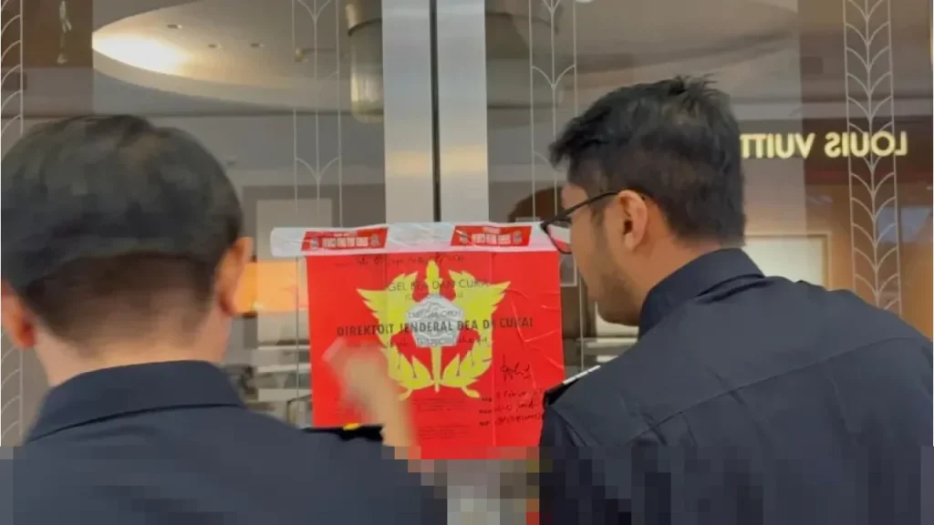 Bea Cukai Segel Bening Luxury di Pluit