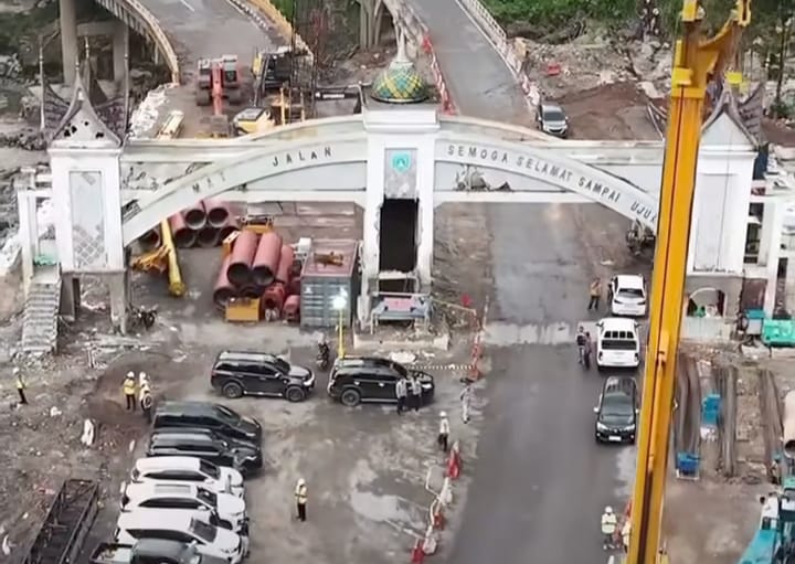 Cuaca Ekstrem Mengintai: BMKG Peringatkan Hujan Lebat Sepanjang Hari Ini, Wilayah Ini Berpotensi Lumpuh!