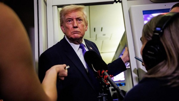 Pukulan Telak Era Trump: Mahkamah Agung AS Batalkan Tarif Global, Selamatkan Dunia dari Jerat Perang Dagang?