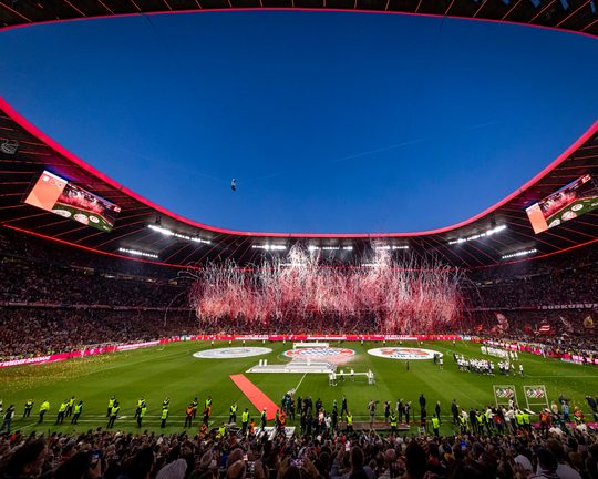 Prediksi: AC Milan vs Eintracht Frankfurt – Duel Taktik dan Gengsi di San Siro, Siapa Paling Siap Tempur?